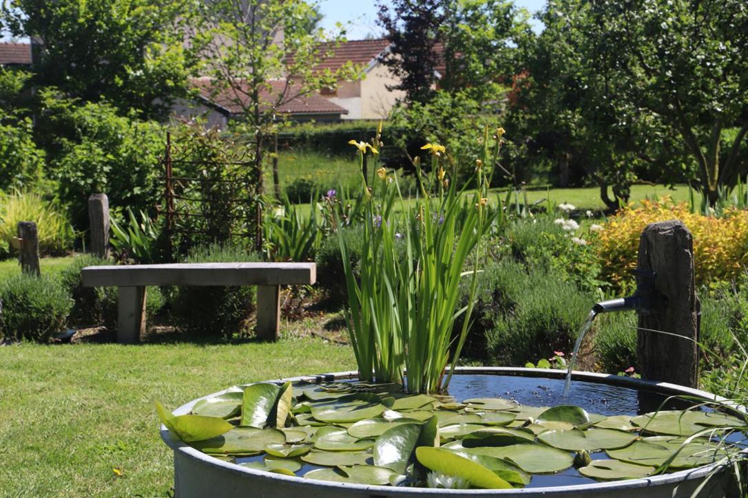 Les Jardins Des Soussilanges Bed & Breakfast Céron Exterior photo