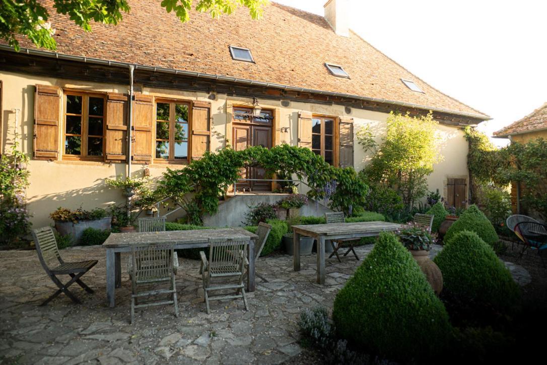 Les Jardins Des Soussilanges Bed & Breakfast Céron Exterior photo