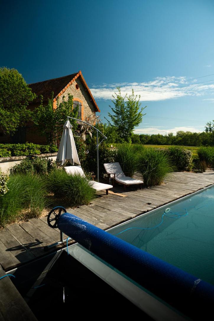 Les Jardins Des Soussilanges Bed & Breakfast Céron Exterior photo